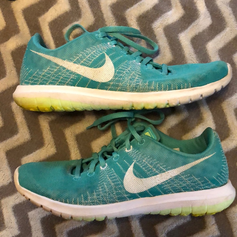 Nike fury size 9
